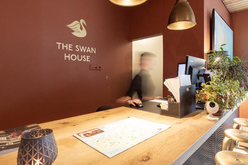 The Swan House Hotel By Ylma Рейкьявик Экстерьер фото